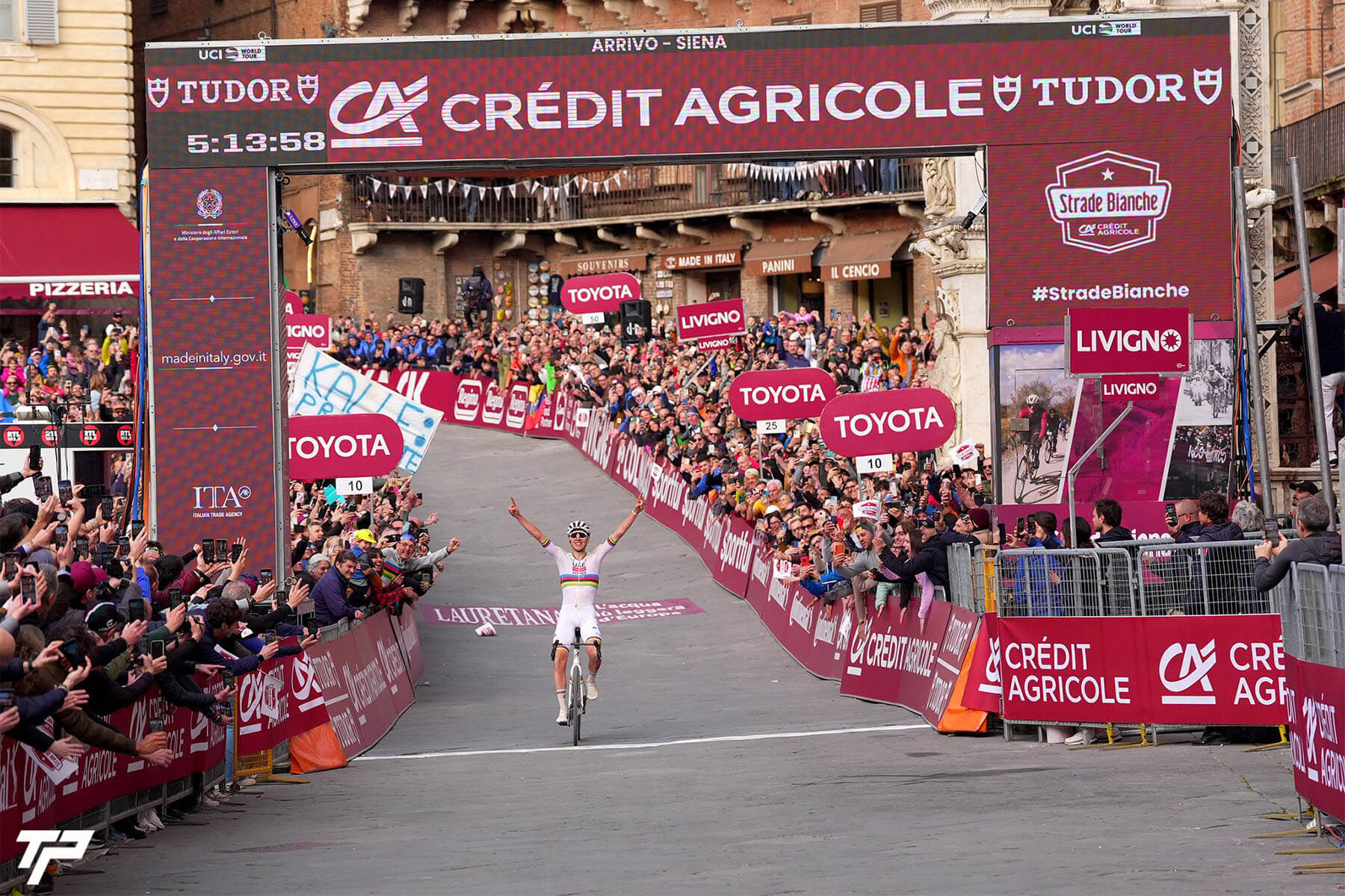 Golden Dust: Pogačar Charms the Crete Senesi